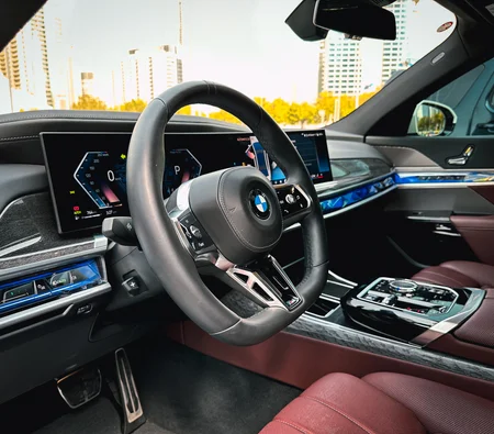 BMW 735i